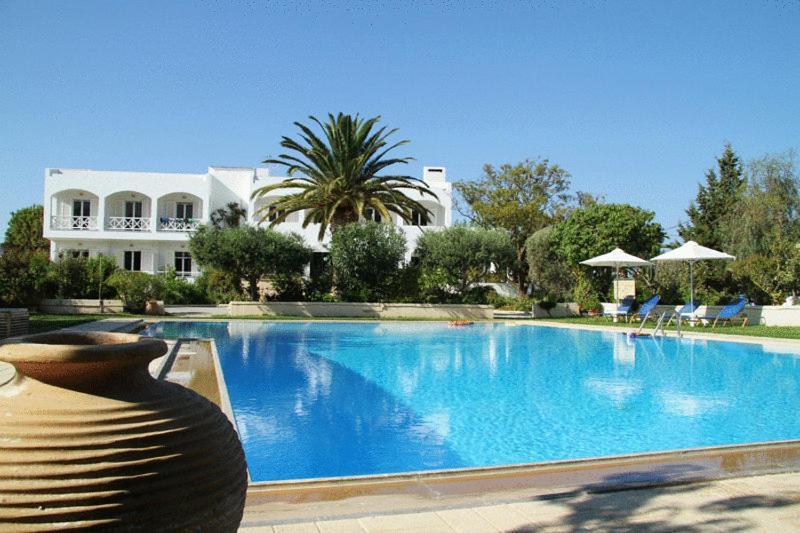 Mantenia Hotel Платанес Екстер'єр фото